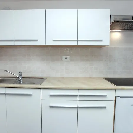 Lejlighed Apartmaji Na Hribu Nad Portorozem - Hilltop Overlooking
