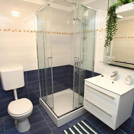 Apartamento Hilltop Red & Blue Portoroz