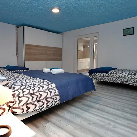 Hilltop Red & Blue Apartma Portoroz