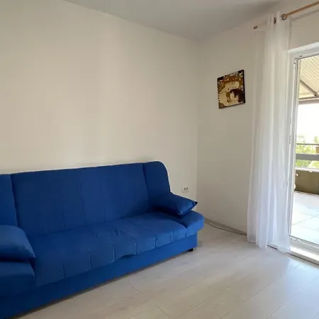 Apartment Hilltop Red & Blue Portoroz