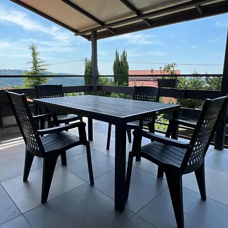Hilltop Red & Blue Apartamento Portoroz