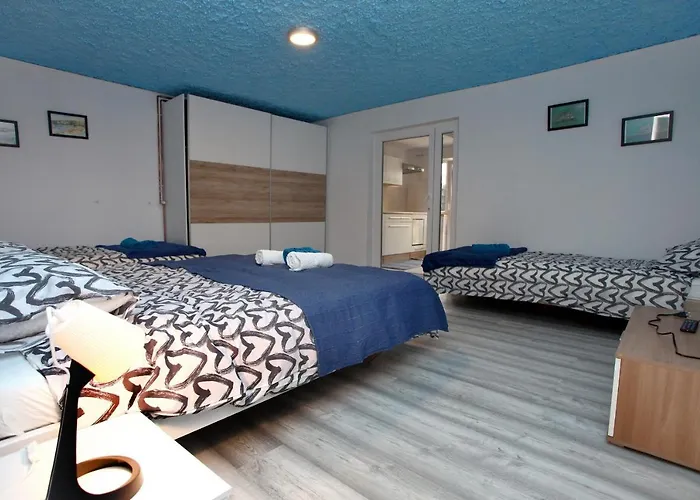 Apartmaji Na Hribu Nad Portorozem - Hilltop Overlooking Apartma Portoroz