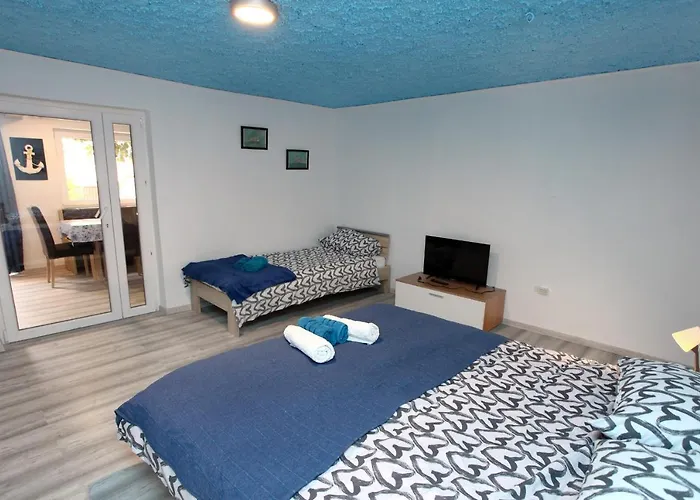 Apartmaji Na Hribu Nad Portorozem - Hilltop Overlooking *