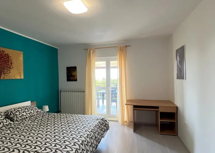 Appartement Apartmaji Na Hribu Nad Portorozem - Hilltop Overlooking *